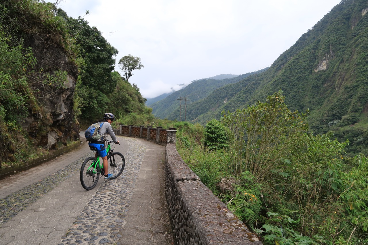 Tillid cache design Ruta de las Cascadas en Bicicleta en Baños de Agua Santa